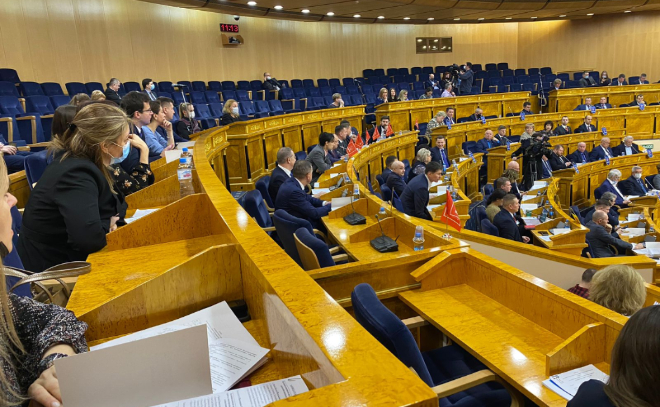 Парламент Ленобласти попросил губернатора поддержать сельхозпроизводителей при проведении полевых работ