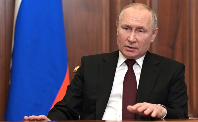 Владимир Путин: Россия признала ДНР и ЛНР в границах Донецкой и Луганской областей
