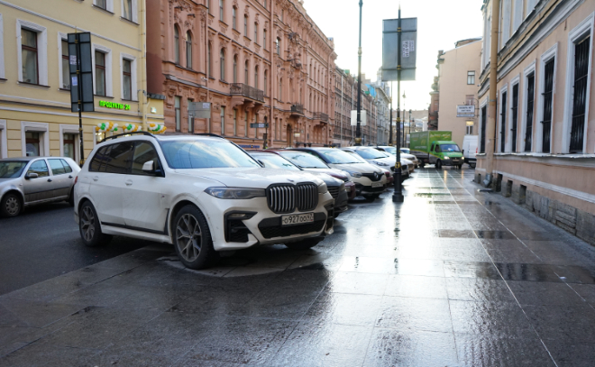 Петербуржцы смогут оплатить парковку с помощью московского приложения