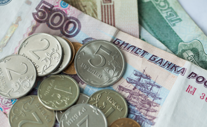 В России временно отменят взимание подоходного налога с процентов по банковским вкладам