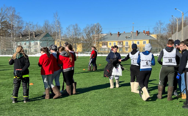 В Гатчине прошел региональный фестиваль русского дворового хоккея