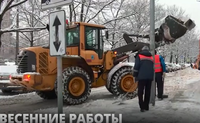 Коммунальные службы работают над вывозом снега в
Ленобласти
