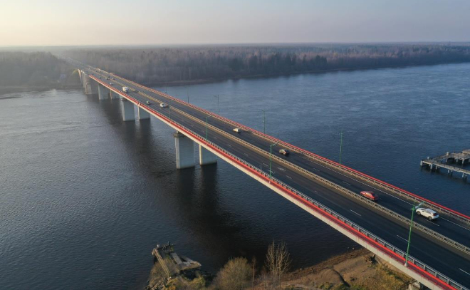 На трассе «Кола» на 45 минут перекроют движение из-за разводки Ладожского моста 17 марта