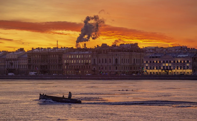 До конца года в Петербурге отремонтируют 1,7 тысячи домов
