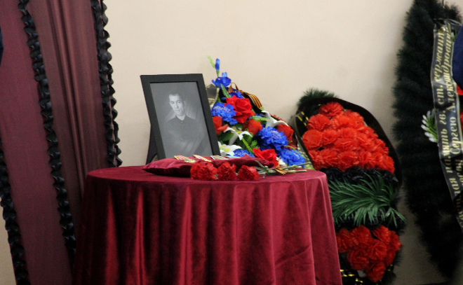 В Подпорожье состоялась церемония прощания с погибшим в спецоперации на Украине Сергеем Солоевым