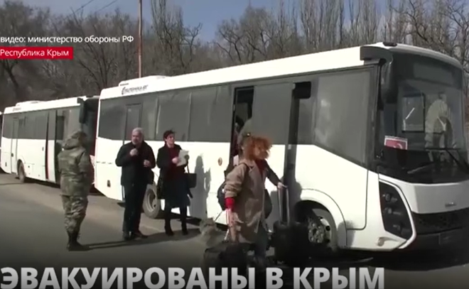 Российские военные вывезли из Херсонской области в Крым 148
мирных жителей