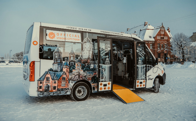 В Выборге каждый час курсируют туристические автобусы «Vyborg City Tour»