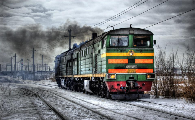 За три месяца от рук вандалов пострадали более 60 поездов Октябрьской железной дороги