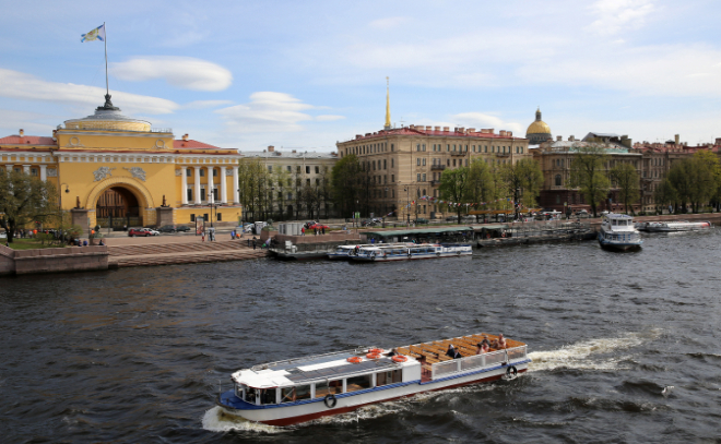 Водные экскурсии по рекам и канал Северной столицы подорожают