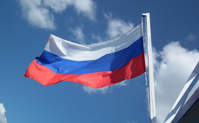 В школах Ленобласти с 25 апреля будет проходить церемония поднятия Государственного флага РФ
