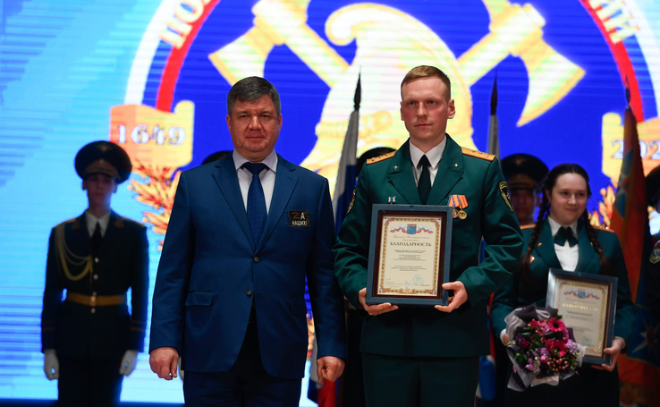 Лучшим пожарным Ленинградской области вручили медали и благодарственные письма